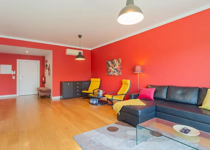 Apartman Ldapartments - Spacious Haven W/lift&garage