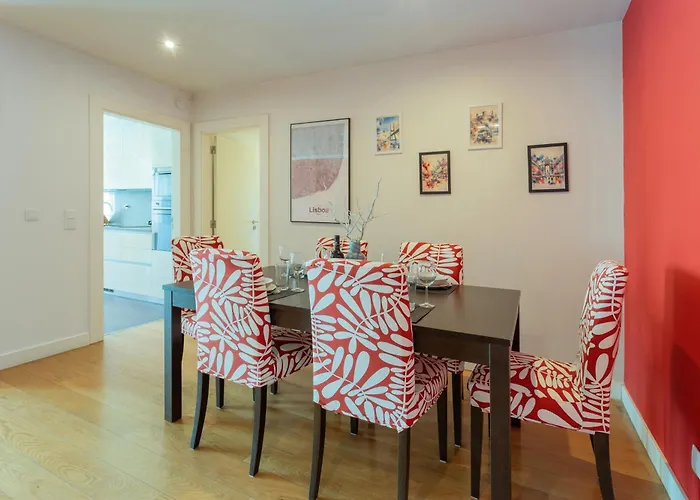 Apartman Ldapartments - Spacious Haven W/lift&garage