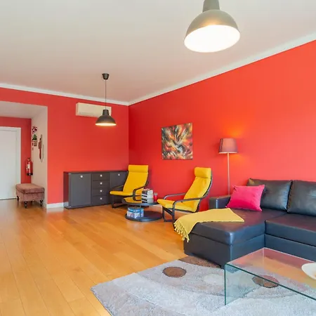 Lägenhet Ldapartments - Spacious Haven W/lift&garage